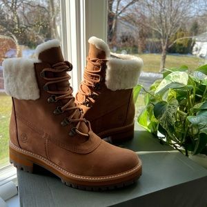 Timberland- Womens Courmayeur Valley 6-inch Waterproof Faux-Fur Boots